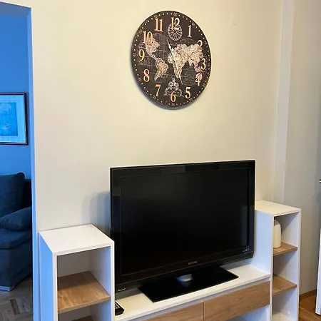 рейна Apartment *